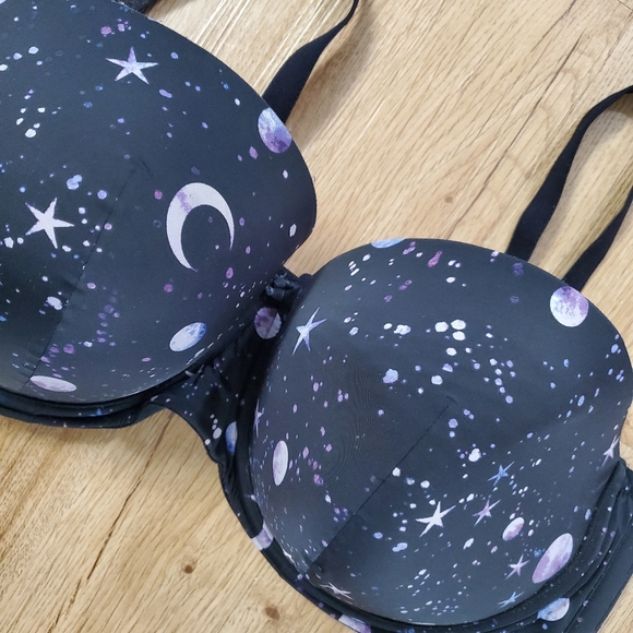 Torrid curve SKU327 - Picture 2 of 4